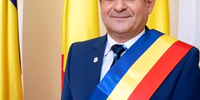 Gabriel Pleşa primar alba iulia foto Facebook jpg