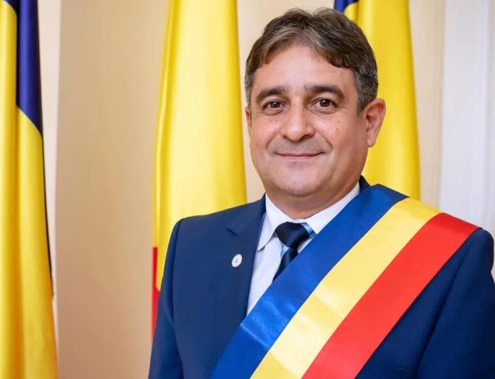 De ce a primit un primar o amendă de peste 53.000 de lei după ce l-a dat afară pe șeful Poliției Locale