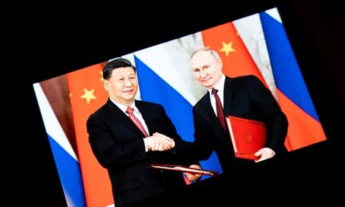 Vladimir Putin va face o vizită în China FOTO shutterstock jpg