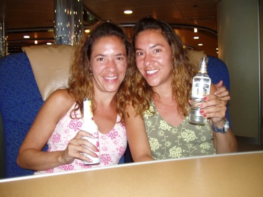 Gemenele Glass