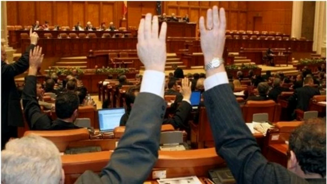 Azi încep discuțiile în Parlament pe legea bugetului
