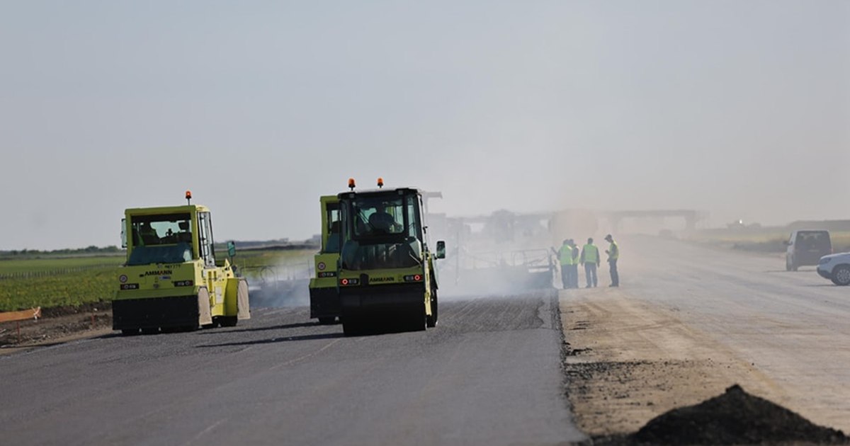 Cum a reușit un șofer să intre pe un sector în lucru din Autostrada Moldovei și să producă un accident. A ajuns la spital