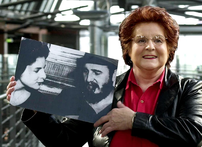 Fidel Castro, în aprilie 2016, într-una din rarele lui apariții publicefoto: AP