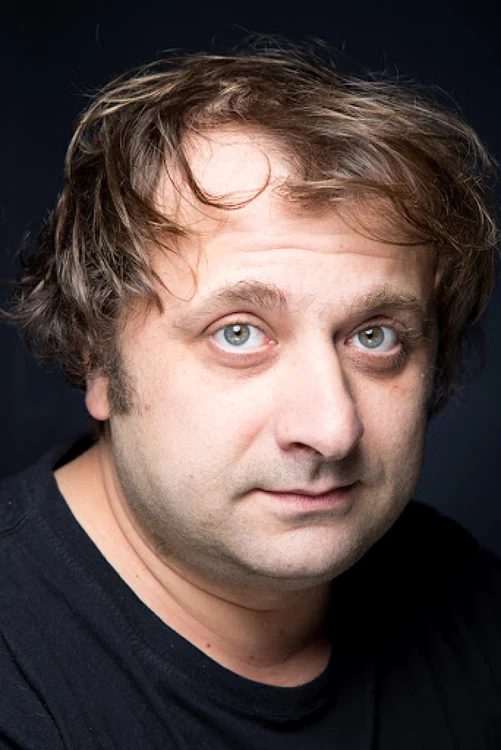Actorul şi caricaturistul Marius Damian