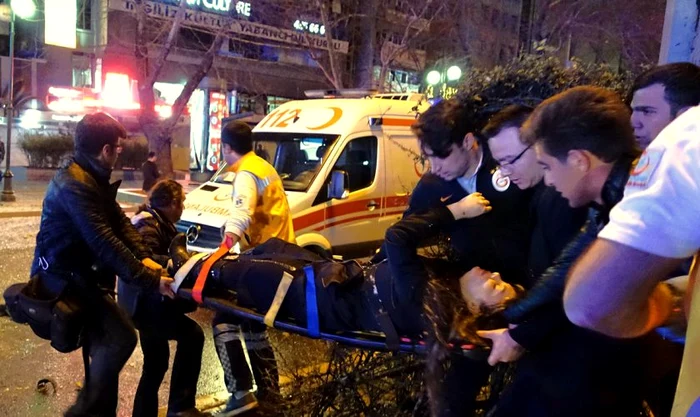 Sunt sute de victime în atentantul de pe Aeroportul Ataturk