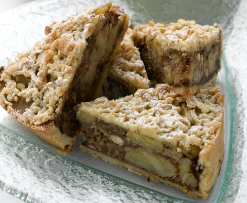 tarta cu banane si nuci jpeg
