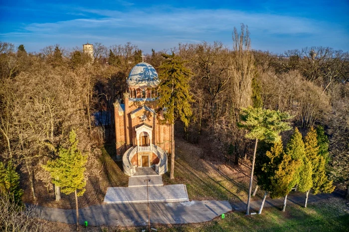 Capela de pe domeniul Ştirbey FOTO Shutterstock 