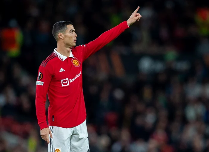 Cristiano Ronaldo va pleca pe ușa din dos de la Manchester, dar cu capul sus. Foto EPA EFE