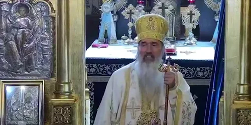 5bb0cb75df52022f75029767 jpg