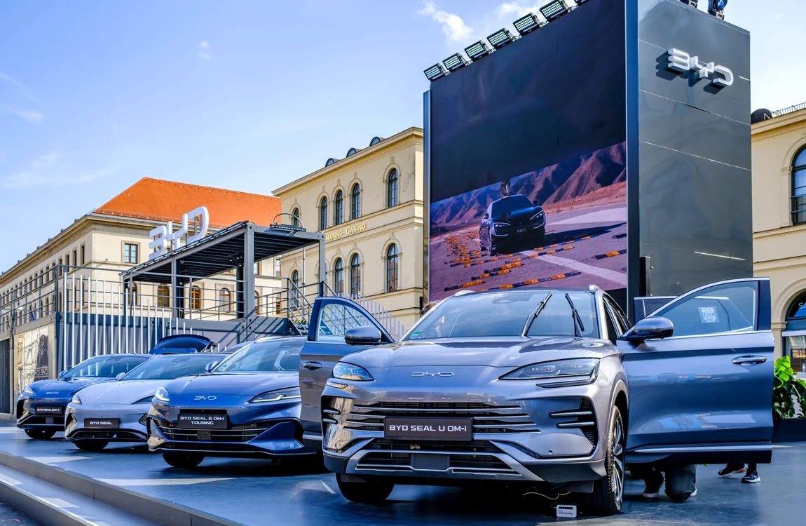Expoziție de mașini BYD în Germania