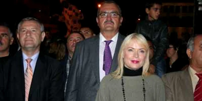 Miron Mitrea şi soţia sa, Manuela Mitrea