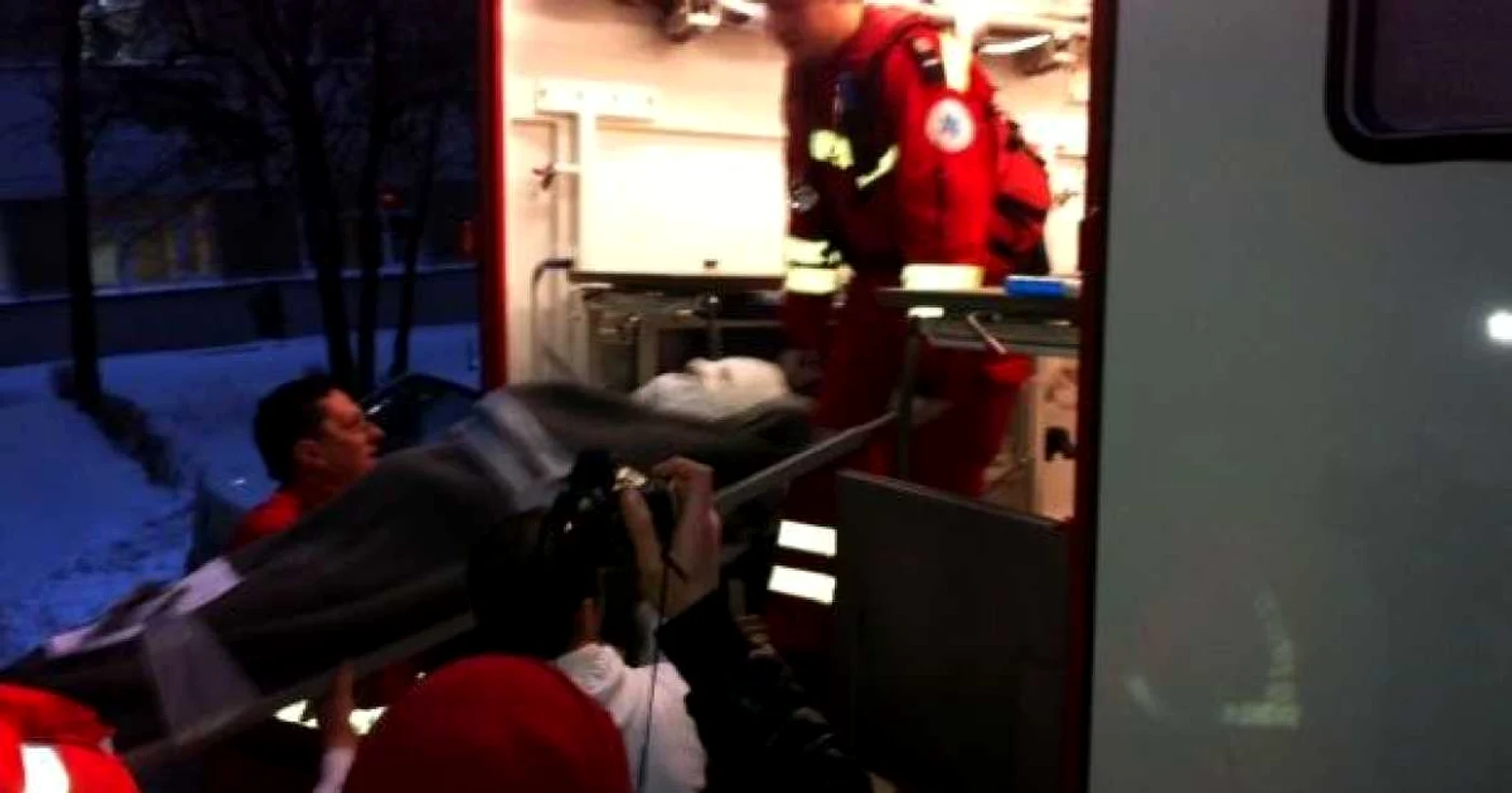Ambulanța specială a mai transportat și alte cazuri grave la alte spitale din țară. 