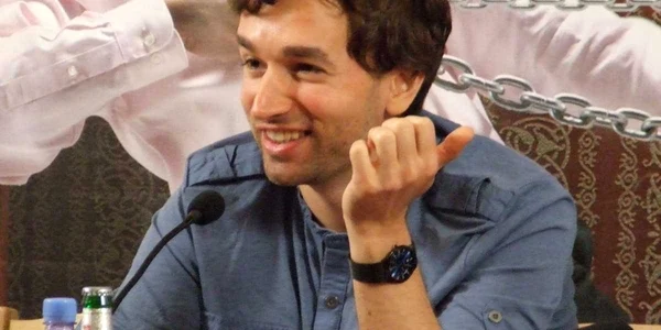 octavian saiu