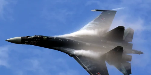  Sukhoi Su-35 avion rusia foto wikipedia.org