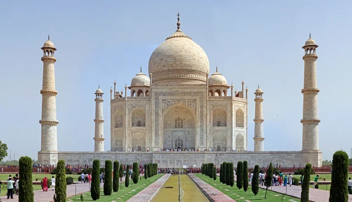 Taj Mahal ar putea să fie închis în următorii cinci ani de autorităţile indiene FOTO en.wikipedia.org