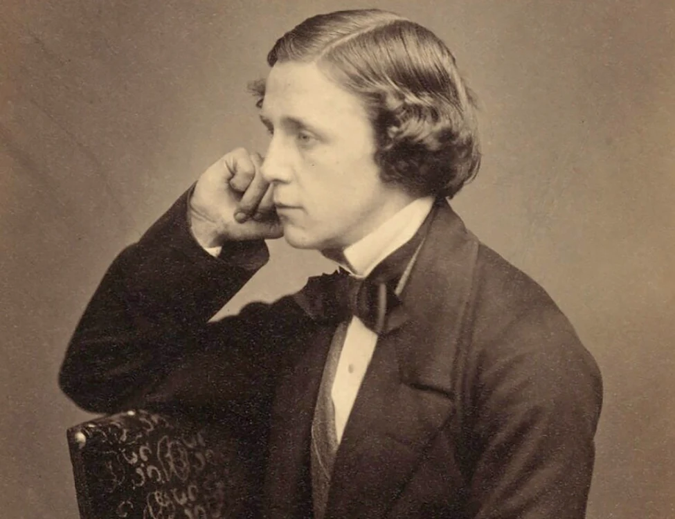 Lewis Carroll s-a născut într-o familie cu 11 copii. Foto arhivă