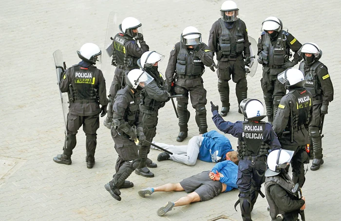 Scutierii au arestat  peste o sută de huligani