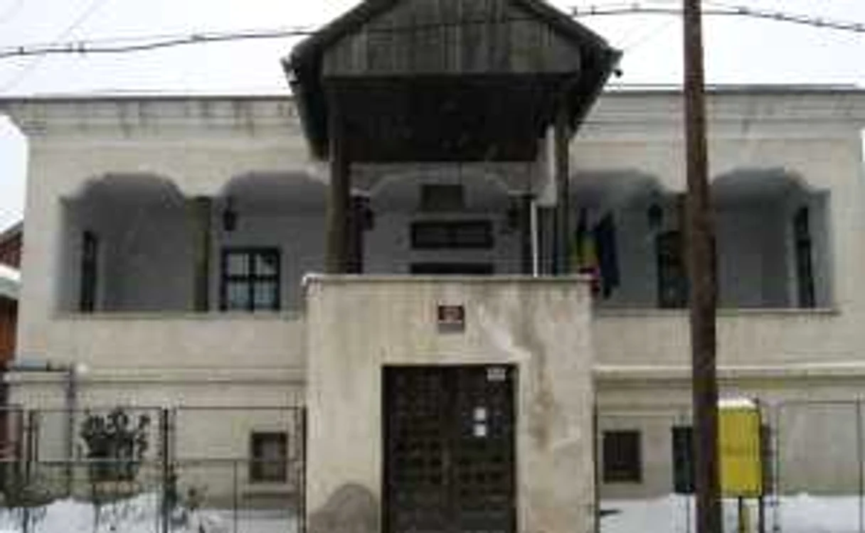 Casa Vergu-Mănăilă, găzduieşte expoziţia de artă populară