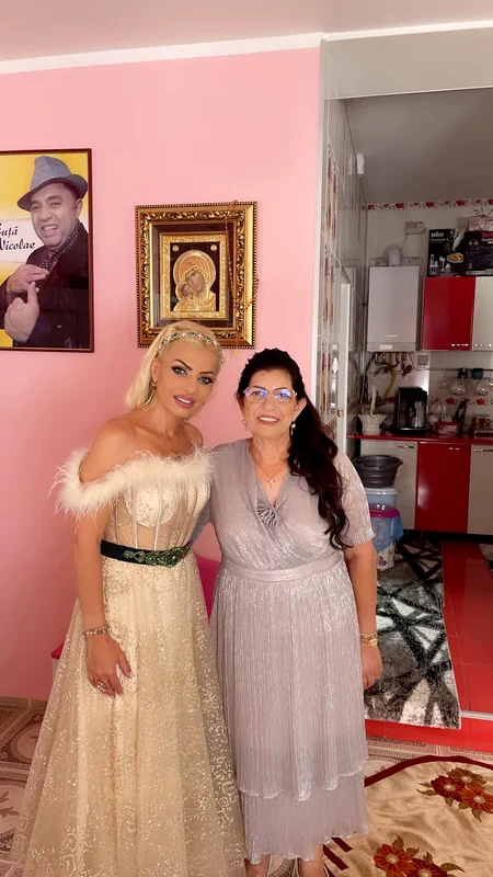 Mariana, prima soție a lui Guță, alături de Nicoleta / Sursă foto: Facebook