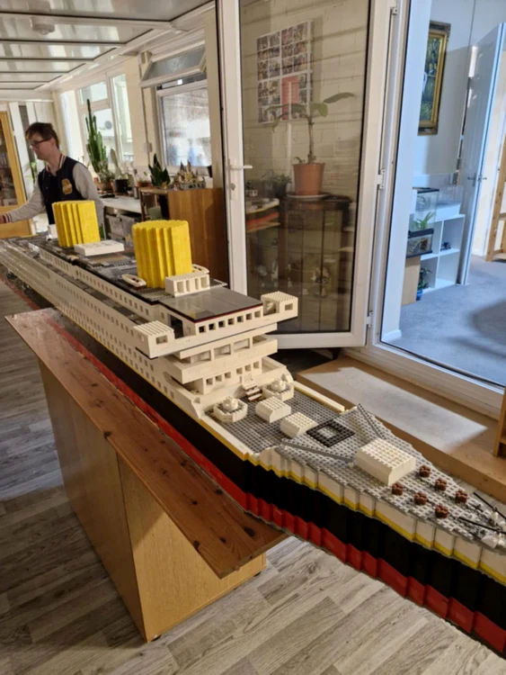 Replica este încă neterminată (Foto: Profimedia)