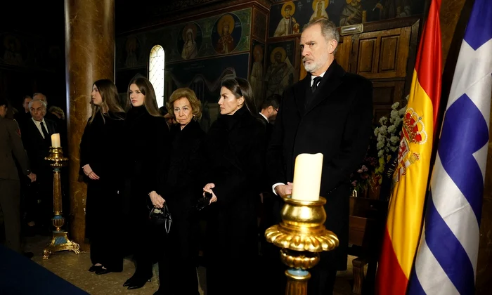 Regele Felipe, Regina Letizia, Printesa Leonor, Infanta Sofia și Regina Sofia foto profimedia 1066852643 (2) jpg