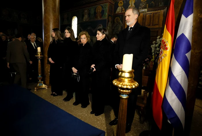 Regele Felipe, Regina Letizia, Printesa Leonor, Infanta Sofia și Regina Sofia foto profimedia 1066852643 (2) jpg