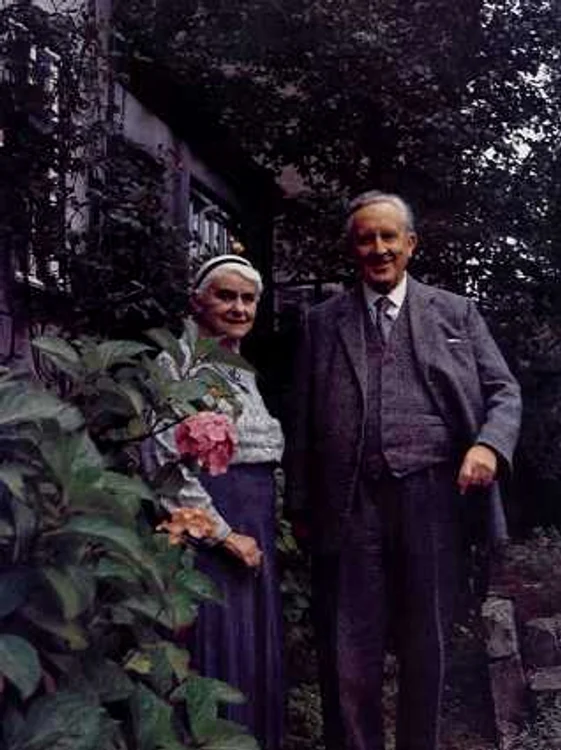 Tolkien şi soţia lui 