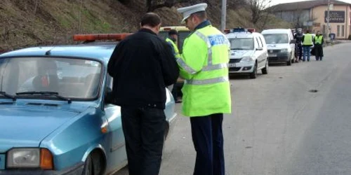 Cele mai multe amenzi sunt date pentru viteză excesivă şi neportul centurii de siguranţă