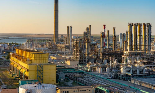 refinery instalations complex 1 1547 1600 80 bigger jpg