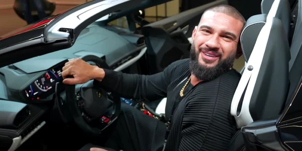 Dorian Popa și a cumpărat Lamborghini de 300 000 de euro  Foto Captură video YouTube jpg