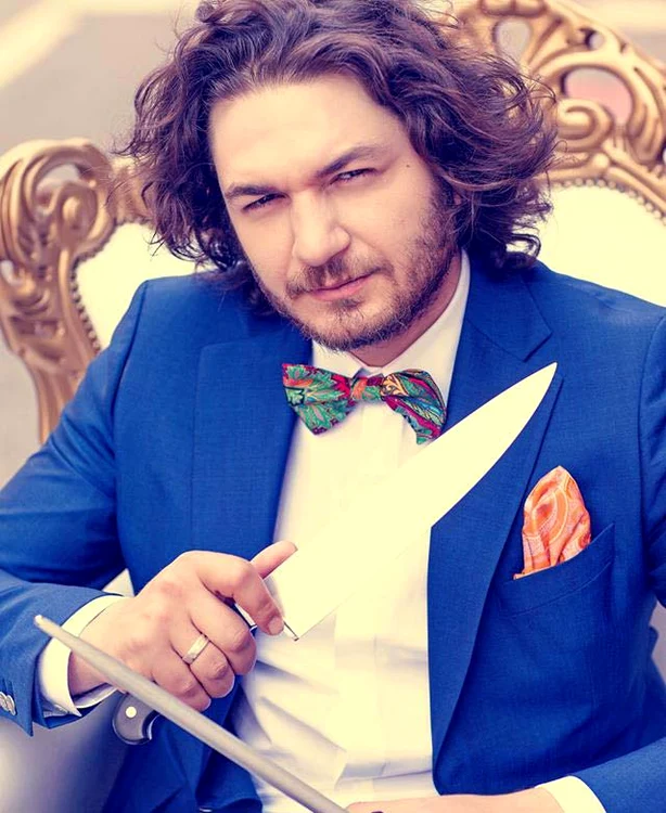 
    Chef Florin Dumitrescu este jurat în cadrul show-ului „Chefi la cuţite” de la Antena 1FOTO: Arhiva personală  
