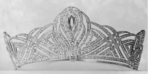 diadema foto theroyalwatcherblog jpg