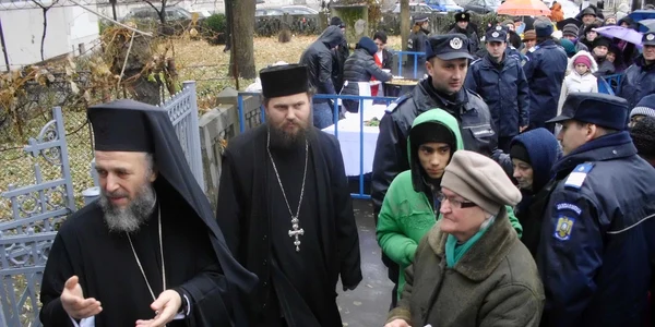 Sarmalele au fost sfințite de ÎPS Casian 