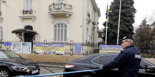 Plicuri suspecte la Ambasada Ucrainei FOTO Inquam Photos George Călin