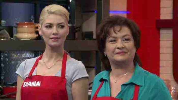 Cu o codiţă împletită, asemeni Elsei, Roxana cântă în emisiune piesa „Let It Go”