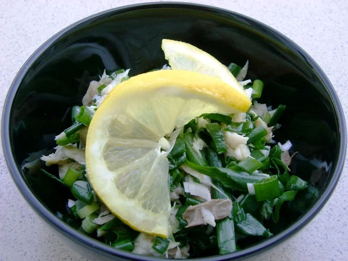 Salată de macrou afumat