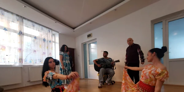 Ansamblul Lulughi Sukar din Timișoara FOTO Ștefan Both