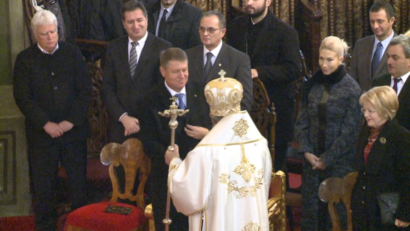 Klaus Iohannis la slujba oficiată la Catedrala Ortodoxă din Sibiu  FOTO Ramona Găină