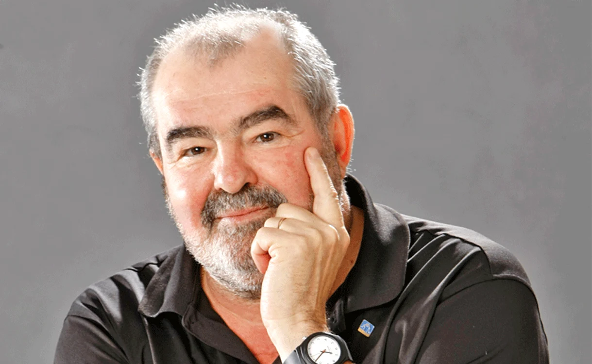 
    George Stanca  