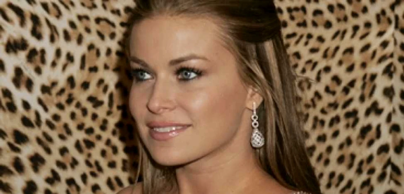 Constanţa: Carmen Electra nu vine weekend-ul acesta la Mamaia