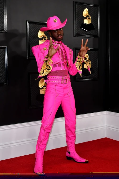 lil nas x a castigat trofeul pentru cea mai buna interpretare a unui grup pop foto guliver getty images