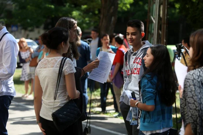 Mâine are loc proba la Matematică în cadrul Evaluării Naţionale 2015 FOTO Arhivă