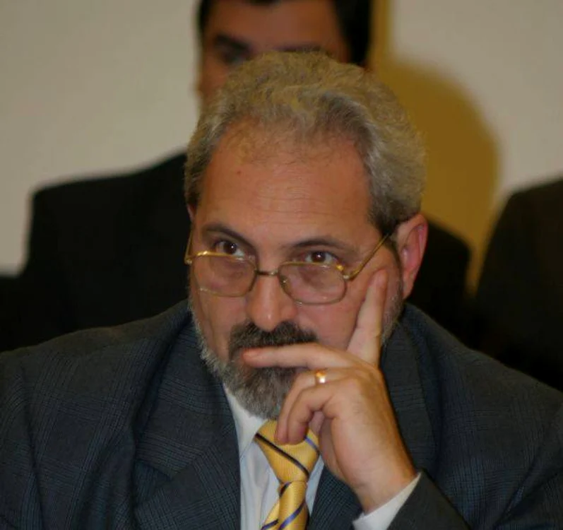 
    Romeo Olteanu (foto: cronicadeiasi.ro)  