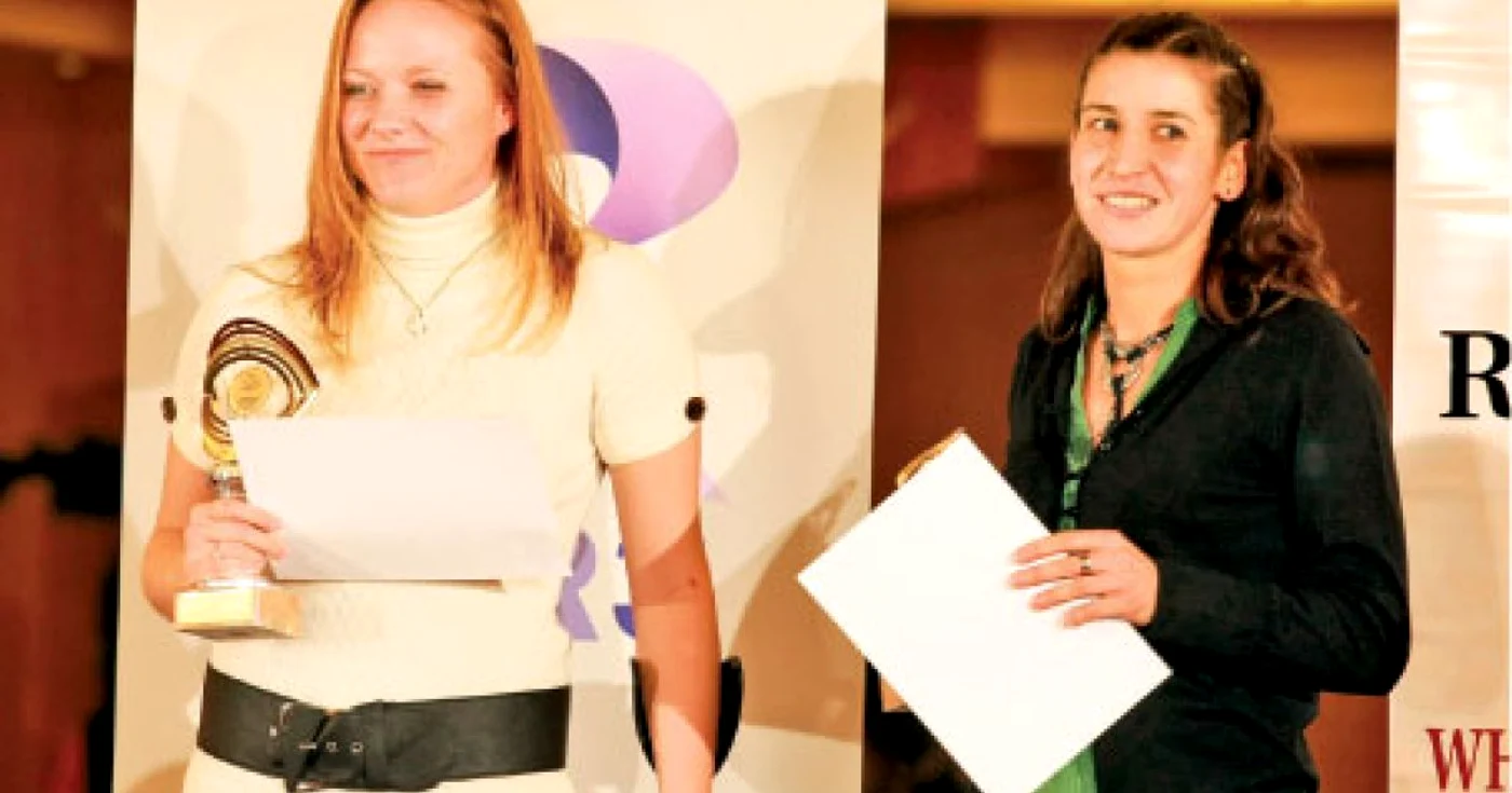 Cristina Ciocan (stânga) alături de Ildiko Vass