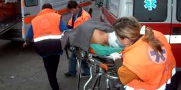 Trei raniti intr-un accident frontal grav care a avut loc la Budesti-Valcea
