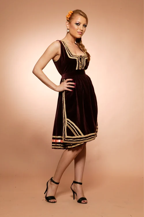 
    Elena Gheorghe  