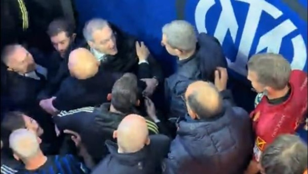 Furia dezlănțuită a celor de la Juventus, la meciul cu Inter. Scandal la primul derby câștigat de Chivu