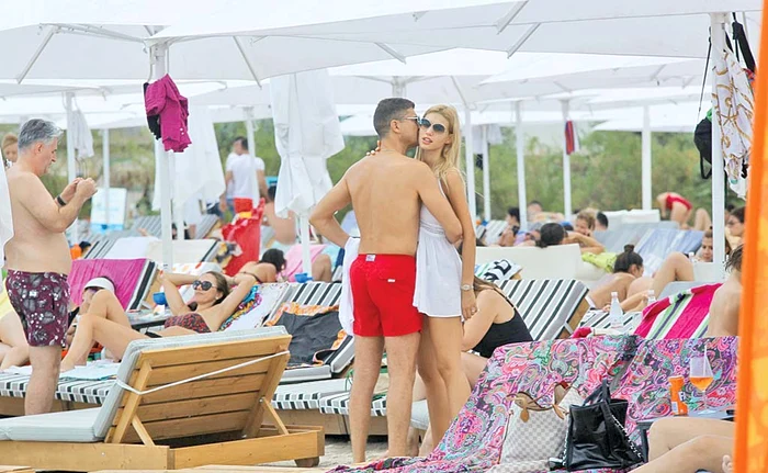 11 august. Şi-au încărcat bateriile şi la Cazanele Dunării