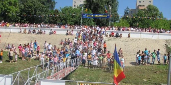 Distracţie pe malul Borcei
