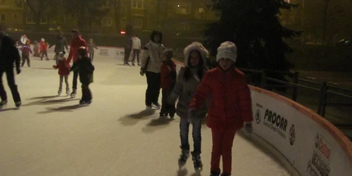 Patinoarul Ice Dream din Timişoara Foto